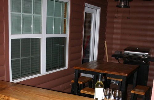 Hiawassee Cabin | Renovated Riverfront Cabin mountain views-tubing, pool, fish