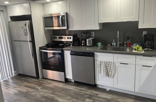 Anglers Park Resort | Resort, New Remodel, Sleeps 6, with Boat Slip, Dock Heated pool, Fully Furnished