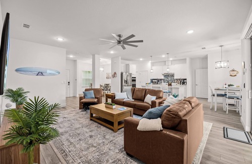 Port Saint Lucie House | Resort-Style Heated Pool & Climate-Controlled Game Room - Sleeps 12, Real Beds