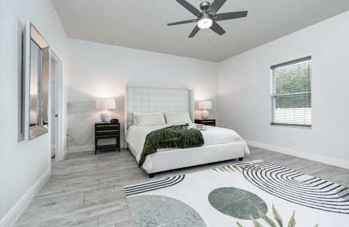 Port Malabar House | Retreat at Palm Bay Pool Home