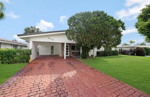 South Corals House | Retro Getaway Home By Pmi