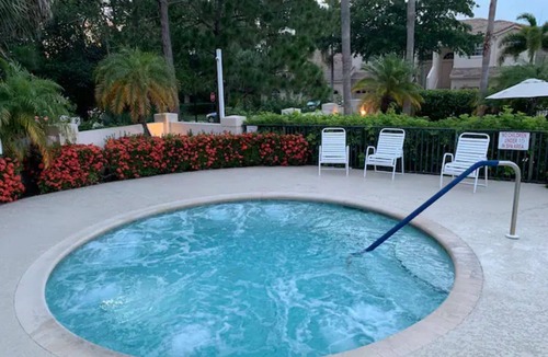 Port Saint Lucie Apartment | Right Direction Rentals Studio Villa 8403