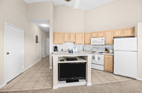 Port Saint Lucie Villa | Right Direction Rentals 2 Bedroom Villa 9906