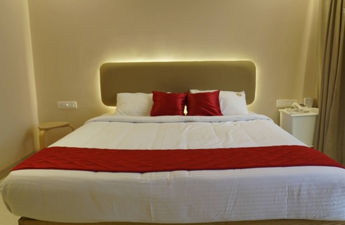 Palakkad Bed & Breakfast | River view bed & breakfast with AC, Breakfast & WiFi Complimentary