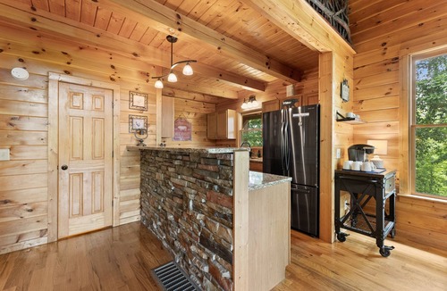 Cleveland Cabin | River Wilds- Spacious Cabin Great For Groups Near Helen, GA
