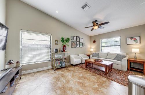 Sunrise House | Riverfront Backyard & Grill: Sunrise Family Home