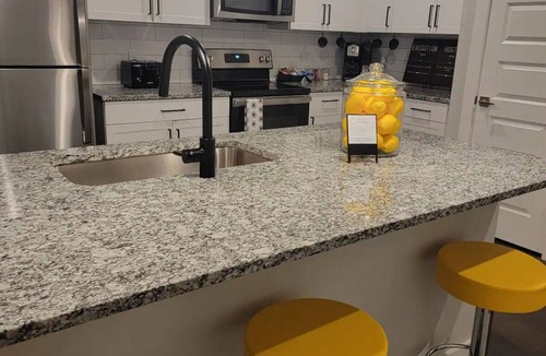 Mableton Apartment | Riverfront Retreat
