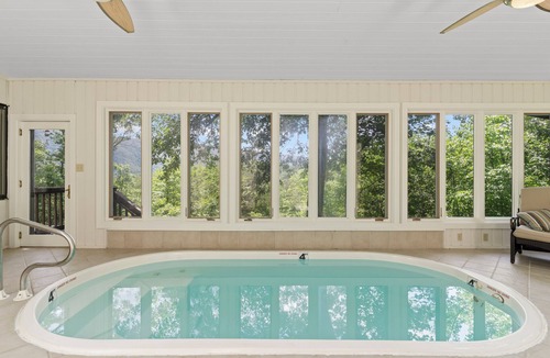 Woodstock Cabin | Riverfront Shenandoah Retreat – Hot Tub, Cold Plunge & Mountain Views!