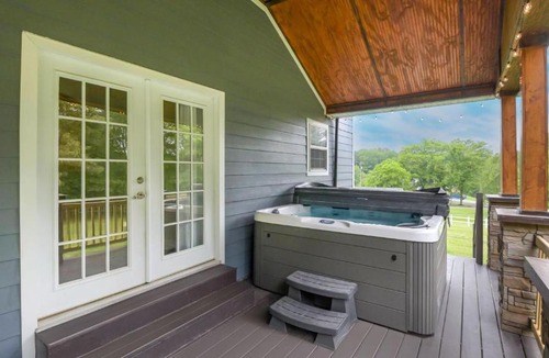 Arden House | Riverside Ranch by AvantStay