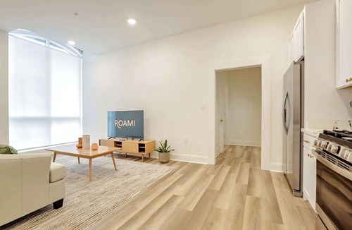 Arts/Warehouse District Apartment | Roami at Churchill | 3 Bed Combo | 2 Units