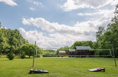 Luray Cabin | Romantic River Front cabin,Close to Luray