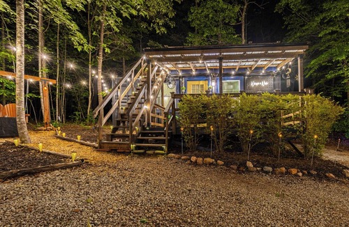 Wedowee Cabin | Rooftop Stargazing Escape-The Starbox