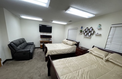 Fourmile House | Room 7 - Pine Mountain Inn