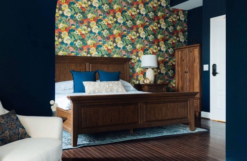 Five Points South Hotel | Room Near Birmingham Museum of Art, Free Parking and Pets Allowed!