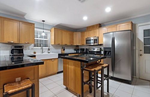 Killearn Lakes Cottage | Roomy NE Tallahassee 4 BR King bed