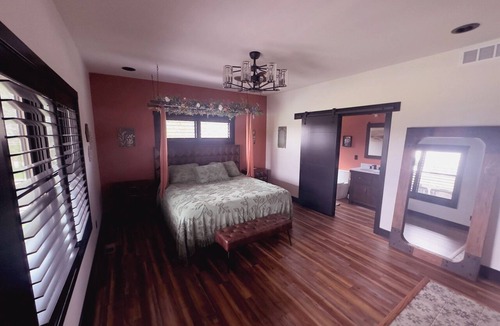 St. James Other | Rustic charm meets modern comfort on 154 acres of Missouri countryside.