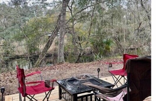 Fort White House | RV on Santa Fe River Close to Ginnie Springs!