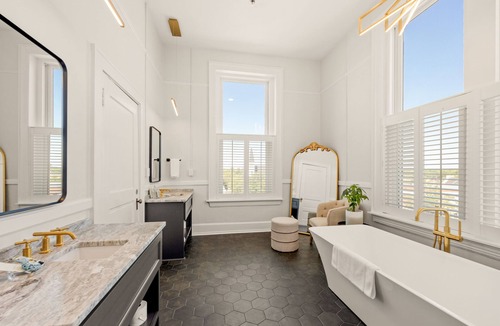 Valdosta House | S & K Suite at The Mckey
