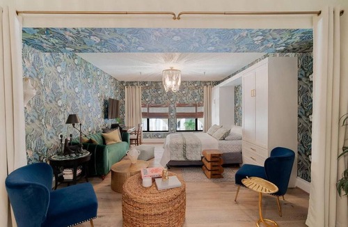 Palm Beach Condo | SalelLuxuriousDesignerStudioSuiteBeachDine/Jungle