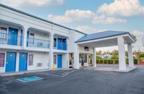 Savannah Beach Hotel | Sandcastle Inn
