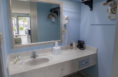 Savannah Beach Hotel | Sandcastle Inn