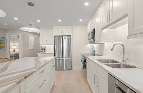 Sanibel Condo | Sanddollar C302 – Beachfront Luxury with Stunning Views