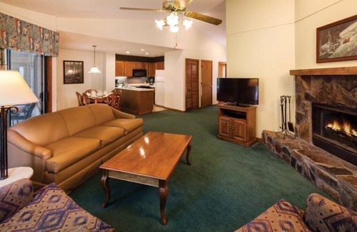 Sapphire Condo | Sapphire Valley | Family Mountain Retreat | Pool + Hot Tub | 2BR