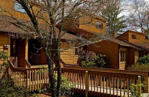 Sapphire Resort | Sapphire Valley - One Bedroom Forest Retreat