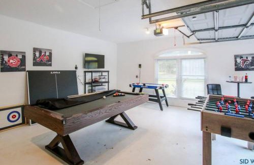 Savannah House | Savannah 5BR Pool, Jacuzzi, Firepit, Sports, Games