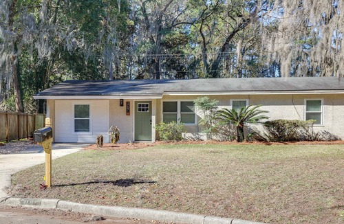 Savannah House | Savannah Escape~Hot Tub, Dog Friendly, Wifi & W/D