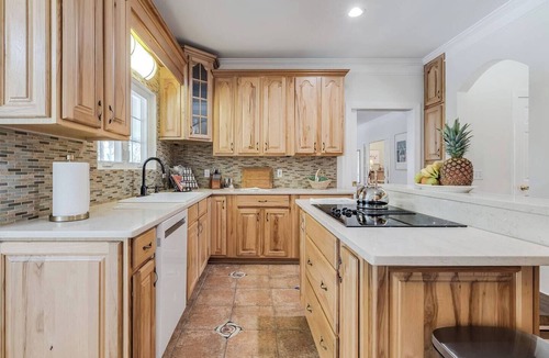 Savannah House | Savannah & Tybee | Pool Spa Lagoon Oasis