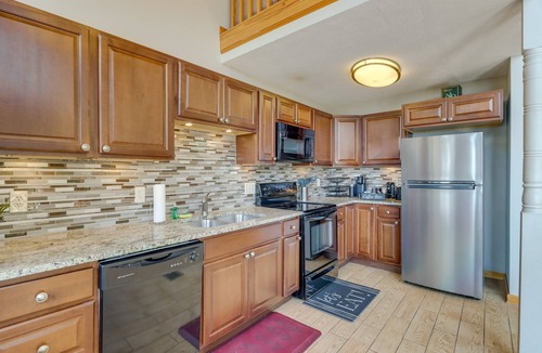 Ranger House | Scenic Talking Rock Creek Resort Home w/Hot Tub