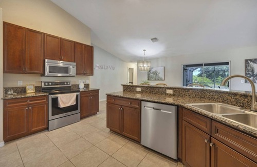 Port Charlotte House | Screened Heated Pool Near Beach