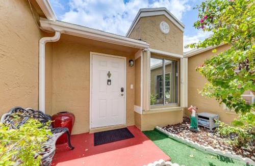 Whisper Walk House | Screened Patio + Pool: Work Remote in Boca Raton!