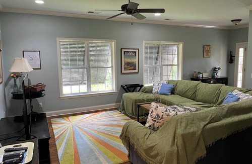 Oceanmarsh Subdivision House | Sea Island Cotton (Golf Cart & Internet) 2 car passes with full-week rental!