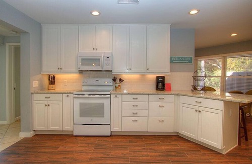 Beach Lagoon House | Sea Pines Beach Home with 4+BRs, Private Pool, Golf View & Short Walk to Beach!