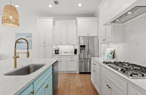 Lakeside at Blue Mountain Beach House | Sea Pointe Cottage by AvantStay | Pet-Friendly + Pool | Blue Mountain