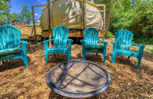 Rogersville RV Rental | Secluded Bell Tent with Outdoor Shower and Deck in Alabama