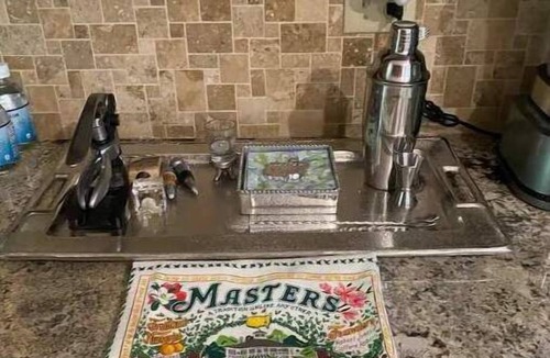 Martinez House | Secluded Masters Retreat - perfect for your trip!