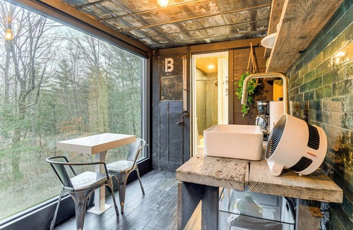 Campton Cabin | Secluded Red River Gorge Cabin w/Rooftop Deck!