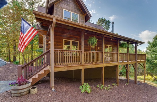 Bostic Cabin | Serene Cabin w/Deck & Fire Pit in Blue Ridge Mtns
