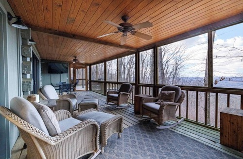 Valley Head Cabin | Serene Getaway | Hot Tub & Mountain Views