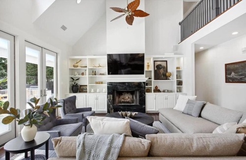 Talahi Island House | Serene Lake Retreat Pool & Game Room