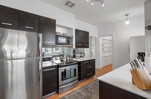 Brookwood Apartment | (SH) Spacious 3BR World Cup Stay for 6 Guests