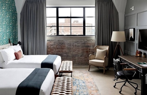 South Main Historic District Hotel | Short Distance From The Well Known Sites! 4 Comfortable Units, Pets Allowed