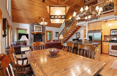 Wildwood Mountain Cabin | Shortoff Mountain Out Every Window. A Hot Tub Surrounded by Flame Azaleas. | Mountain Treehouse