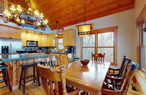 Wildwood Mountain Cabin | Shortoff Mountain Out Every Window. A Hot Tub Surrounded by Flame Azaleas. | Mountain Treehouse