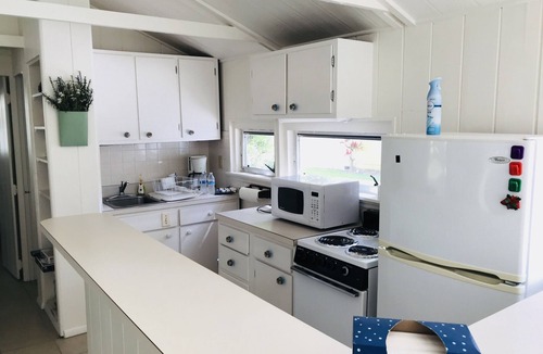 Siesta Key Cottage | Siesta Key Old Florida Cottage, Great Location at a Great Price