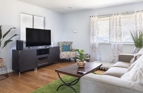 Mableton House | ⭐ Silver Comet House | Hot Tub 🔥| Near Six Flags⭐