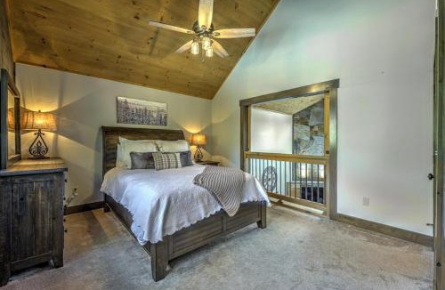 Foxfire Estates House | Singing Pines - Mountain Views | Hot Tub | Screened Porch | Fire Pit